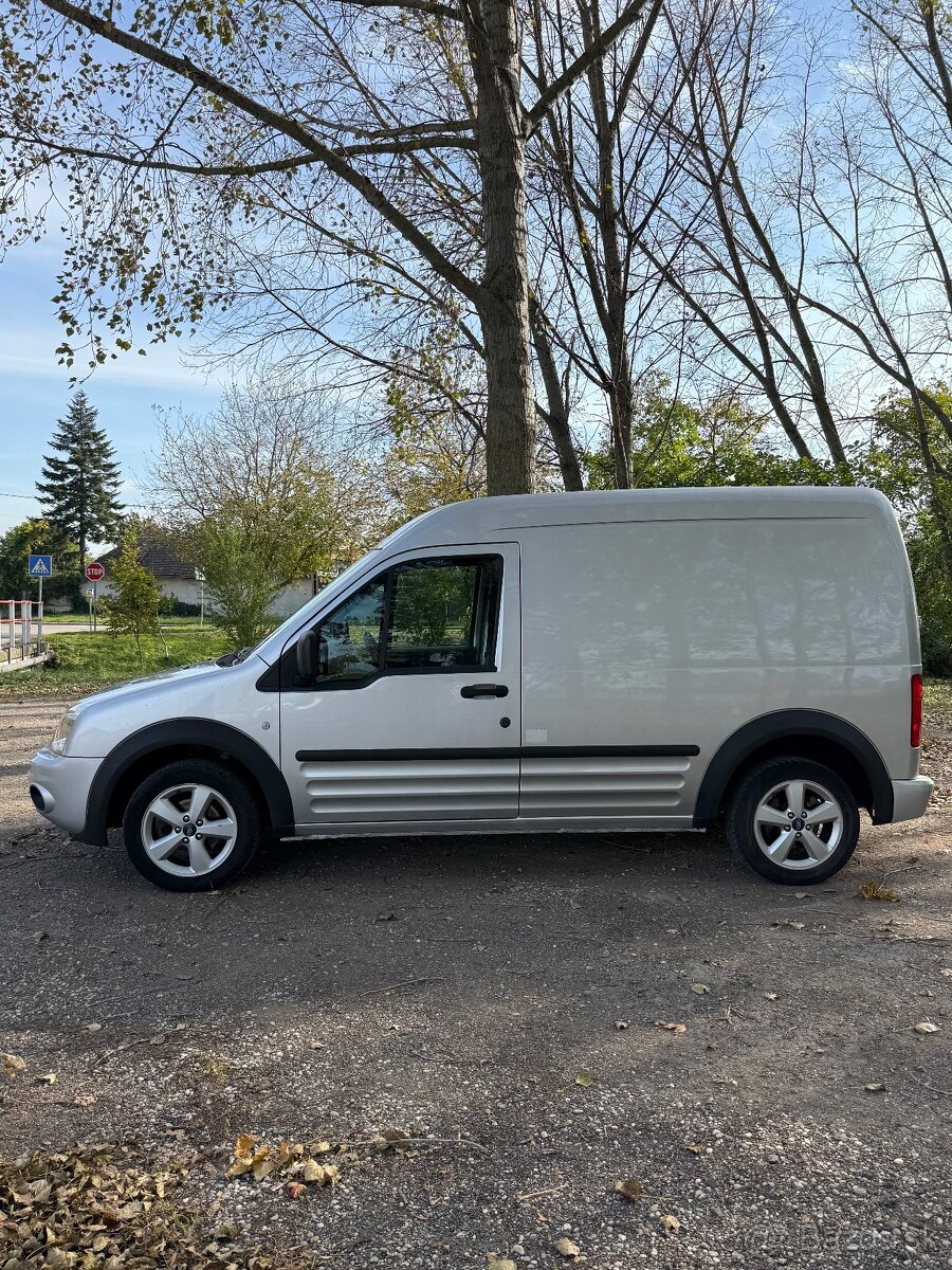 Predám Ford Transit Connect 1.8tdci 66kw - 4