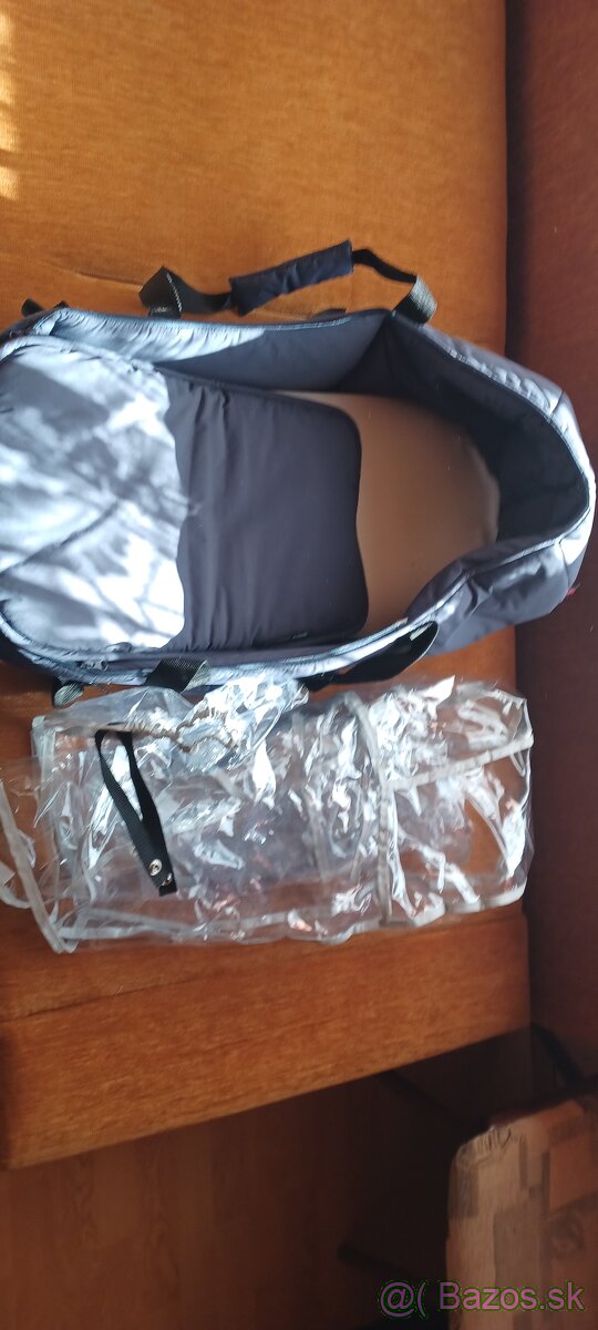 súrodenecký kočík - 4