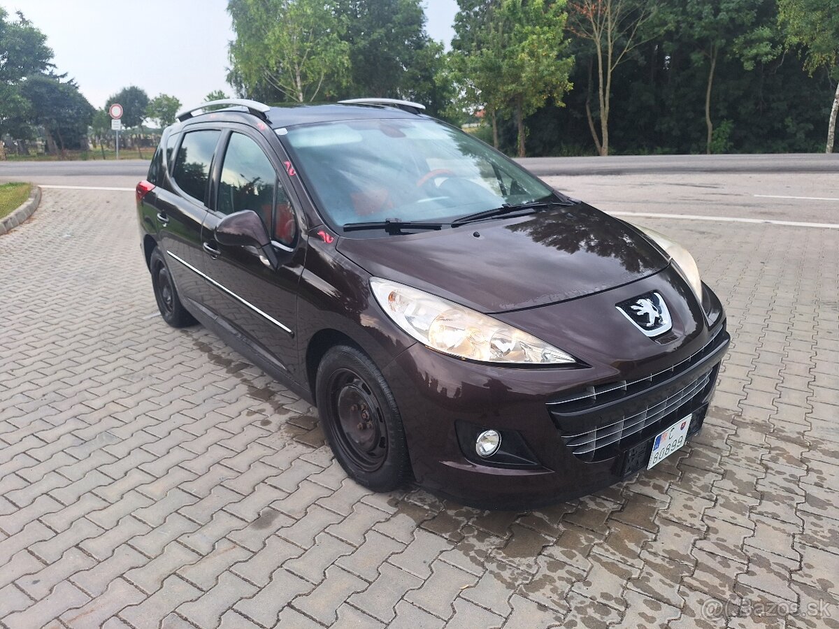 PEUGEOT 207 SW COMBI 1,6HDI ROK 2011 - 4
