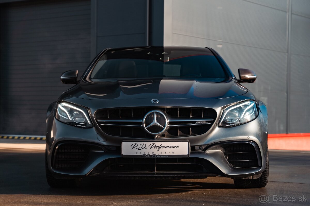 Mercedes-Benz E63s AMG V8 Biturbo 4Matic+ - 4