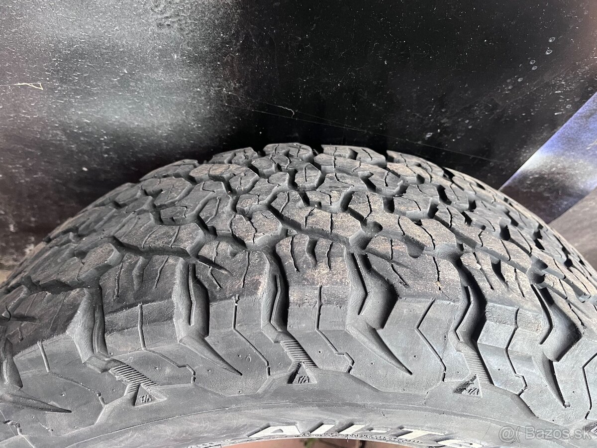 Bf Goodrich 245/60 r17 - 4