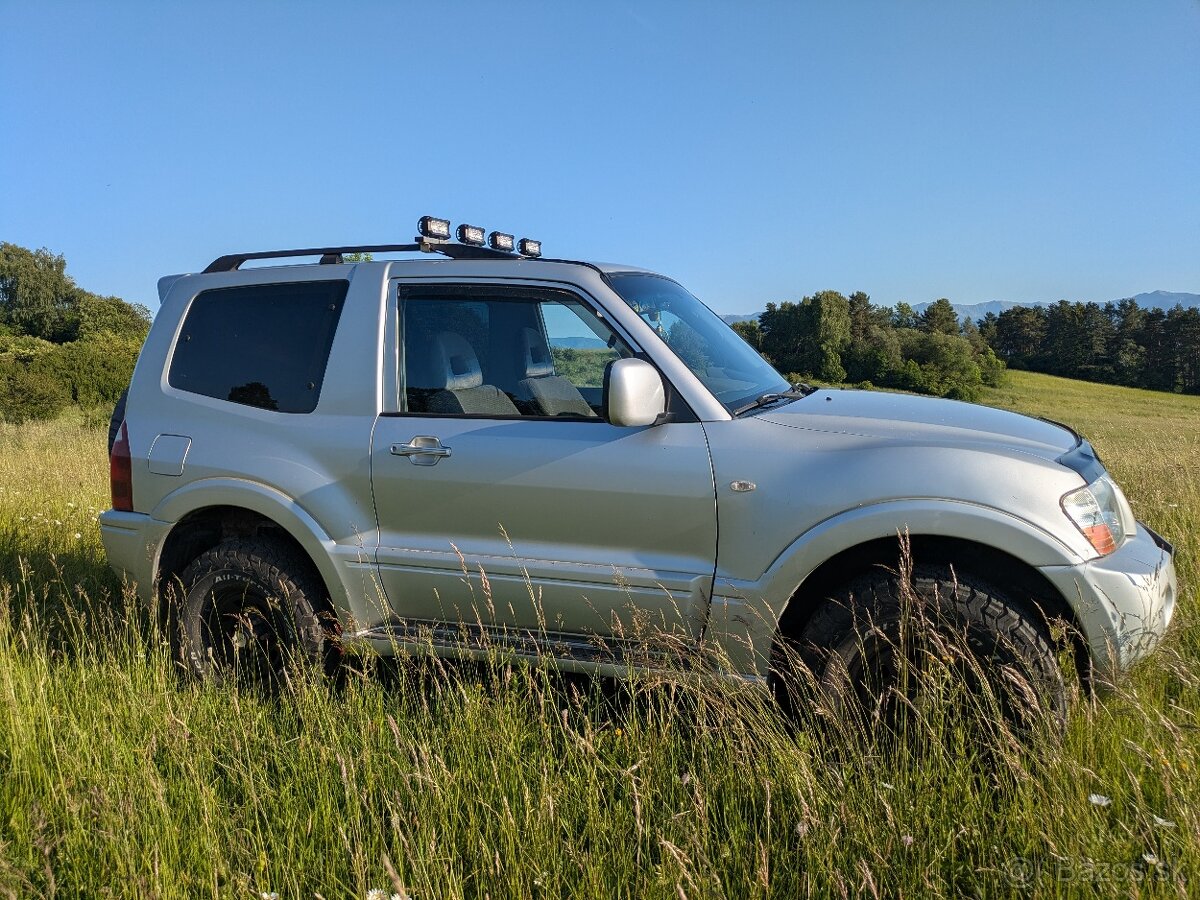 Mitsubishi Pajero 3,2 DI-D 118kw , 3d.
