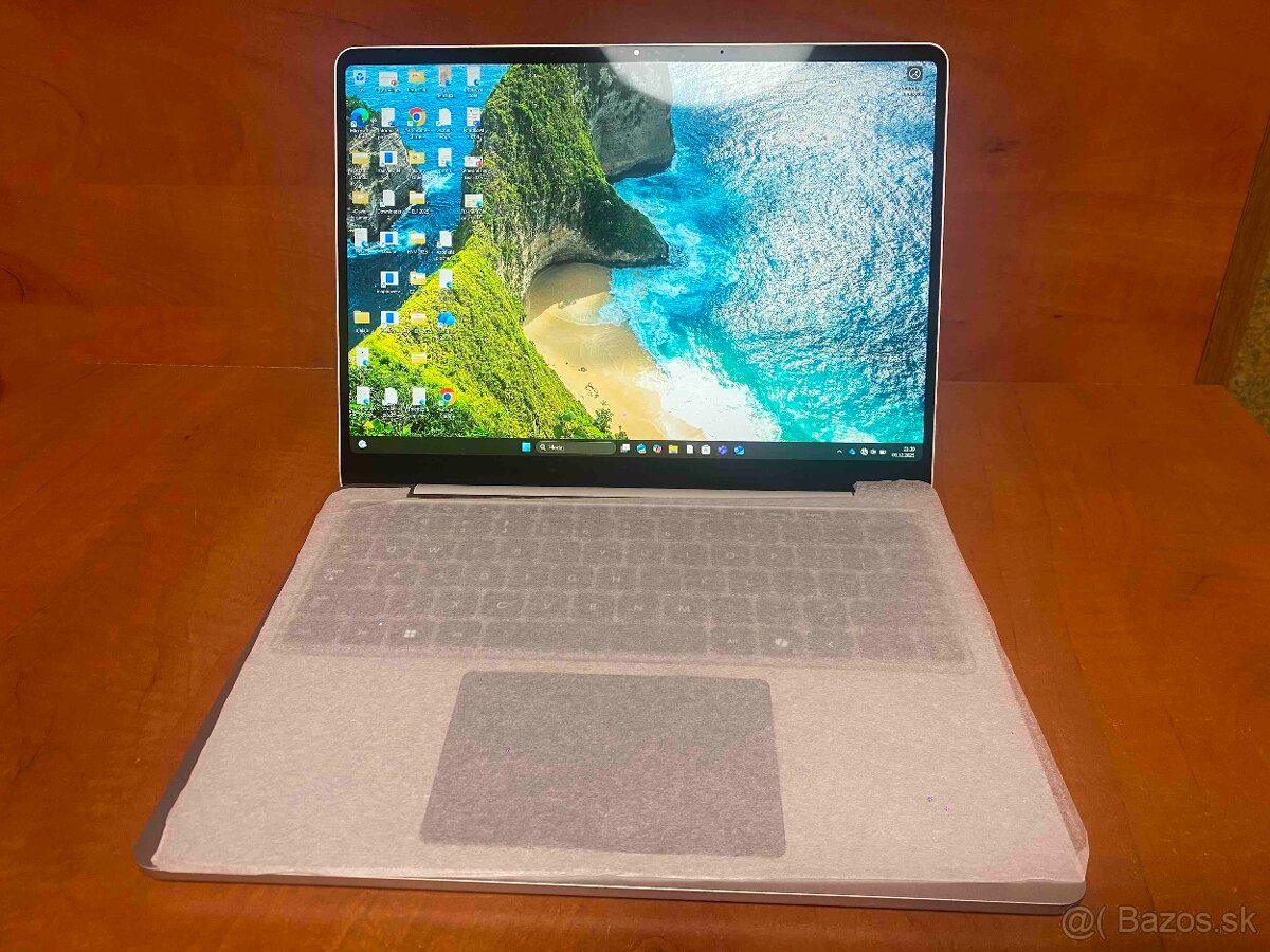 Microsoft Surface Laptop Copilot+ PC 13″,Snapdragon X Plus - 4