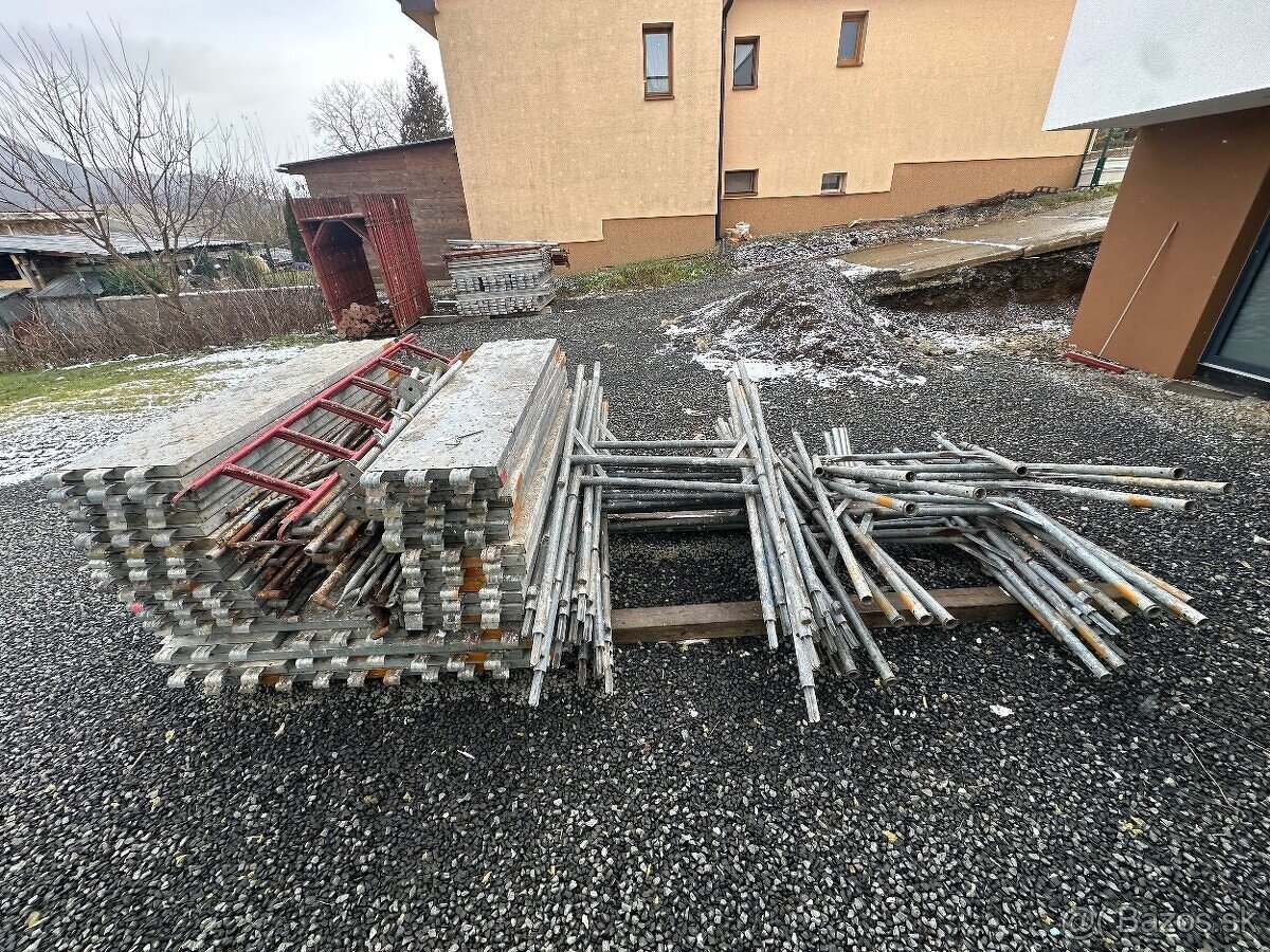 Prenájom rámového lešenia, 1m šírka - 4