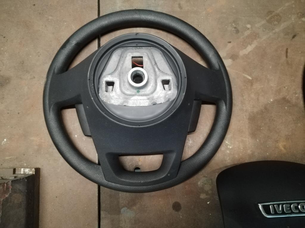 Prodám volant a airbag z vozidel Iveco Daily - 4