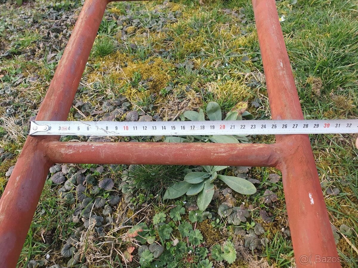 rebrik kovovy, vyska 4,5 m - 4