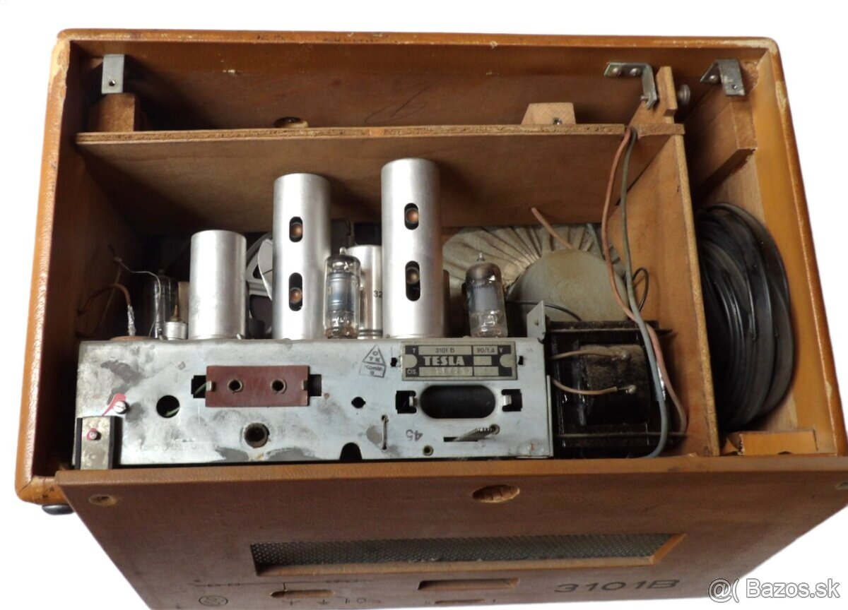 Radiopřijímač - TESLA - 4