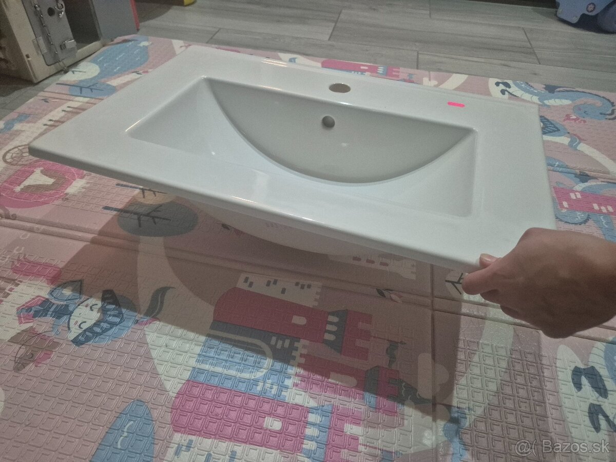 Kúpeľňová skrinka+umývadlo - 4
