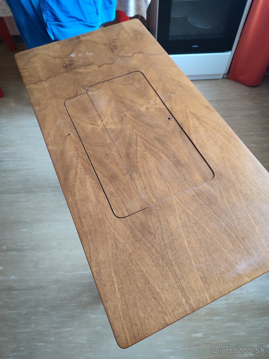 Predám šijací stroj Minerva - 4