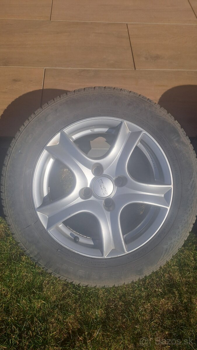 Elektróny 4x100 R15 - 4