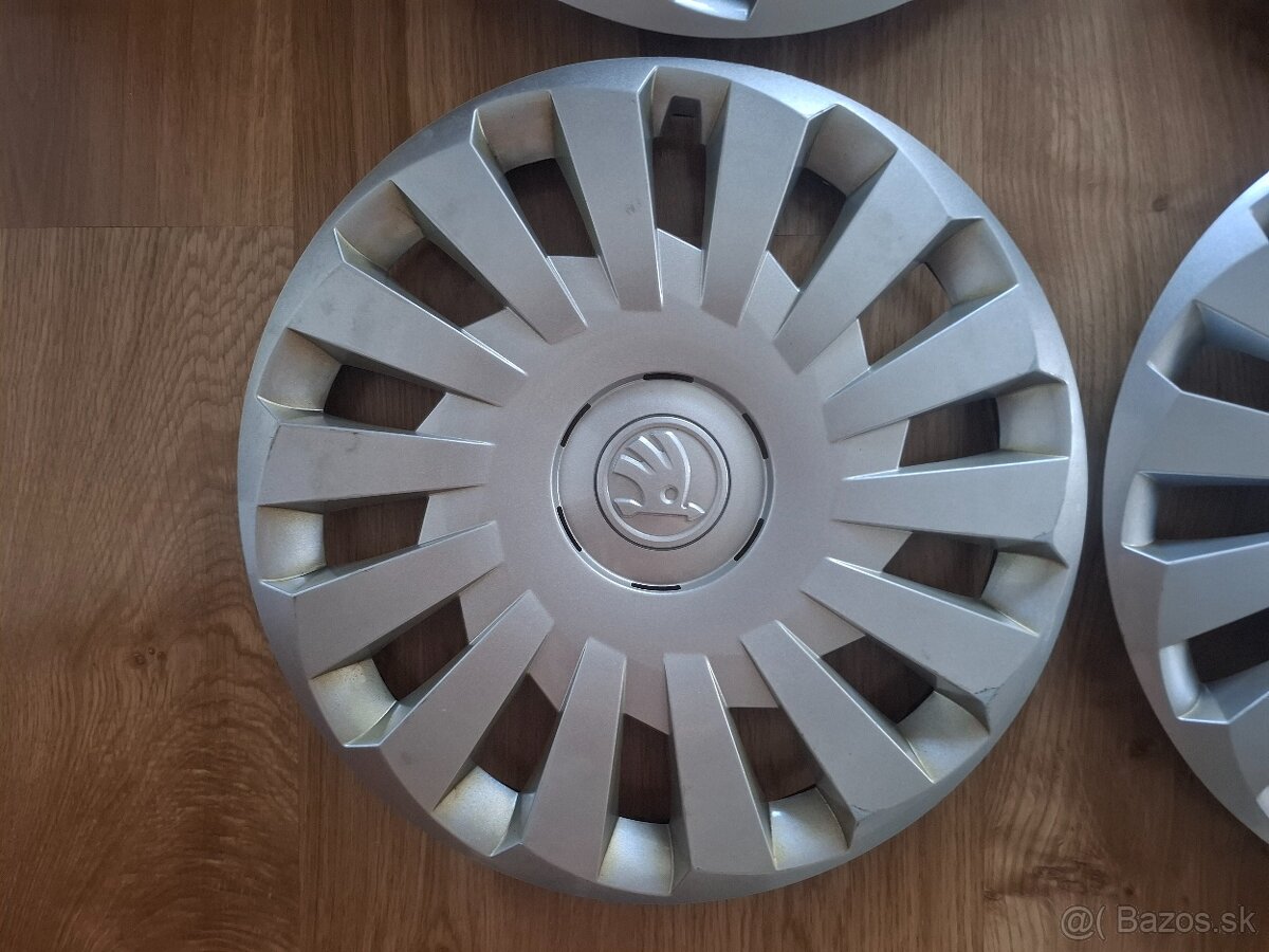 Puklice Škoda R16 - 4