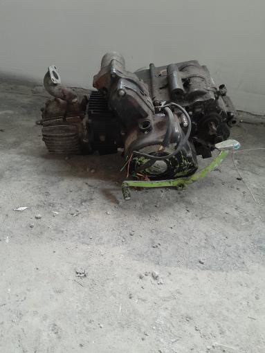 Predam motory a diely na štvorkolky, nápravy,