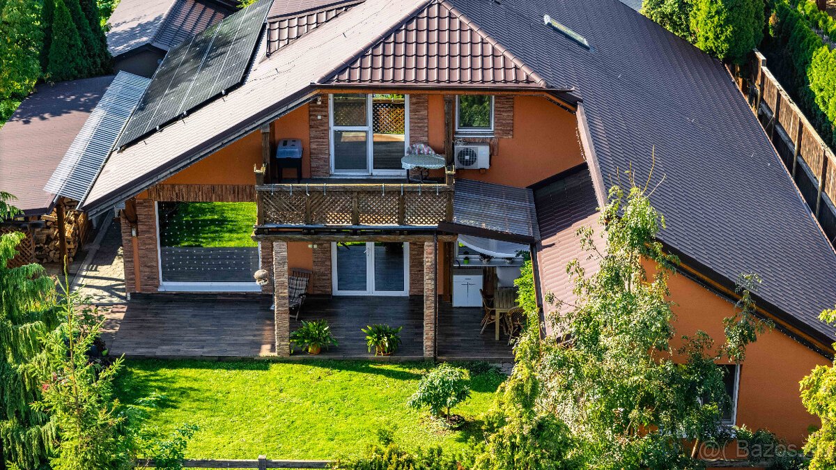 PREDAJ RODINNÝ DOM S BAZÉNOM A PRIESTOROM NA PODNIKANIE - 4