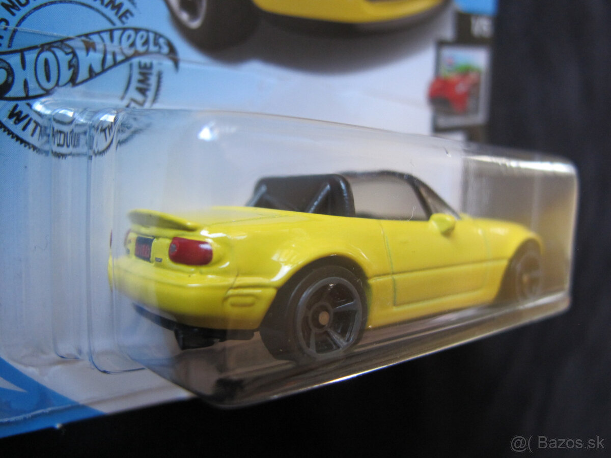 Hot wheels 91 Mazda MX-5 Miata - 4