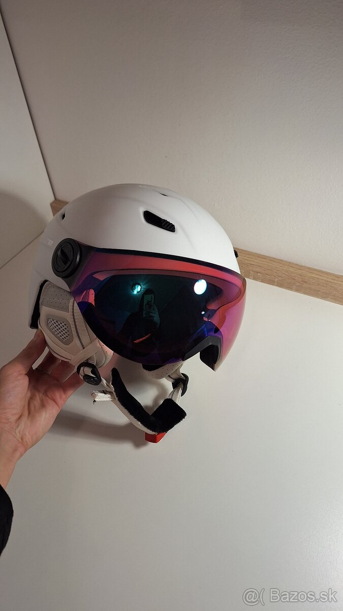 Lyžiarská prilba - 4