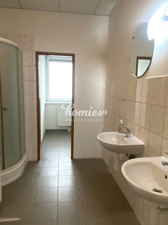 PRENÁJOM KANCELÁRSKYCH priestorov , NITRA - Štúrova ulica - 4