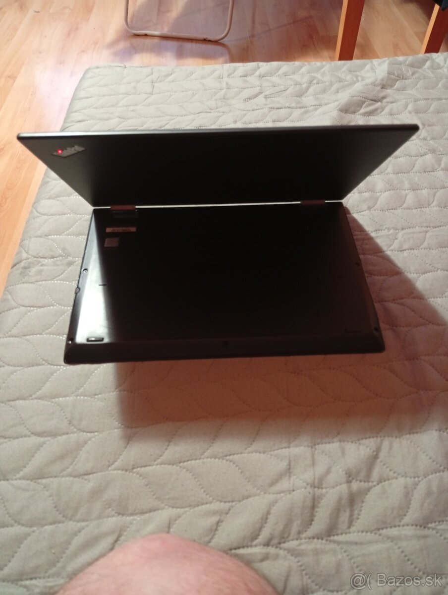 Predám Lenovo thinkpad Yoga 370 - 4