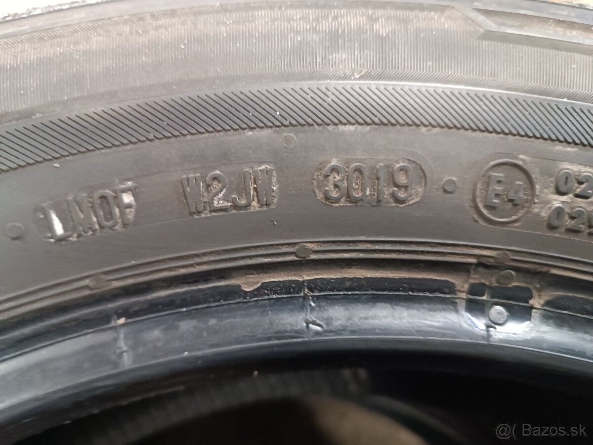 Predám zimné pneu BARUM 205/55R16 - 4