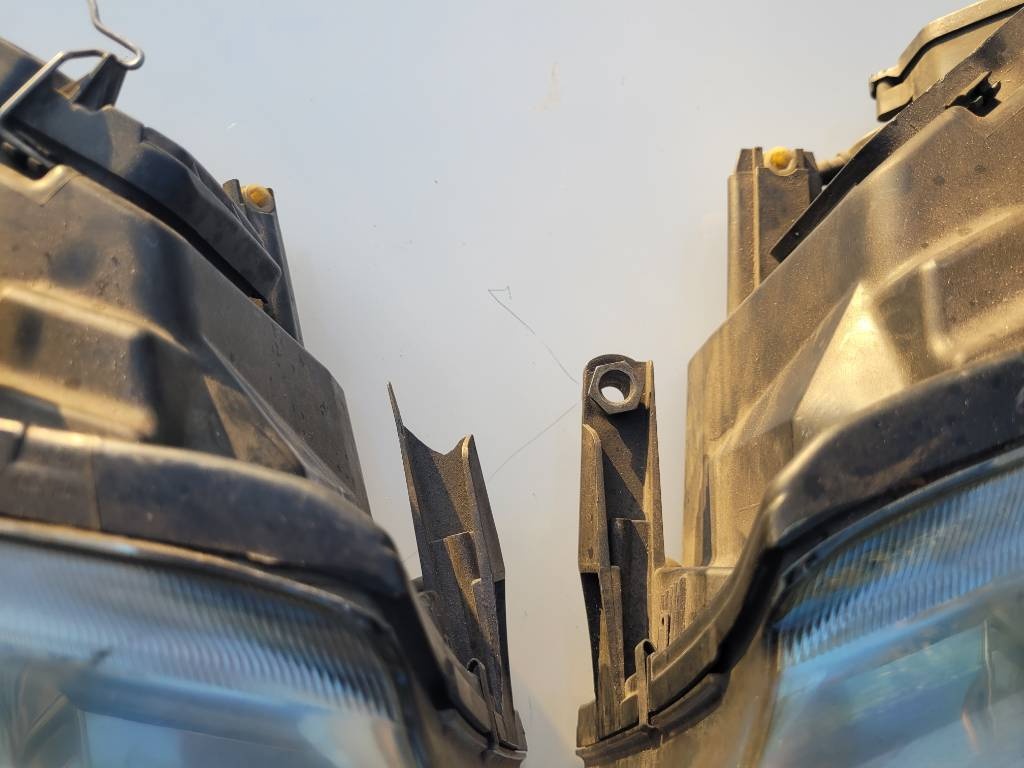 SKODA SUPERB I XENONY XENON - 4