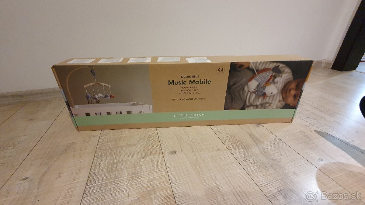 Detský kolotoč na postieľku - 4