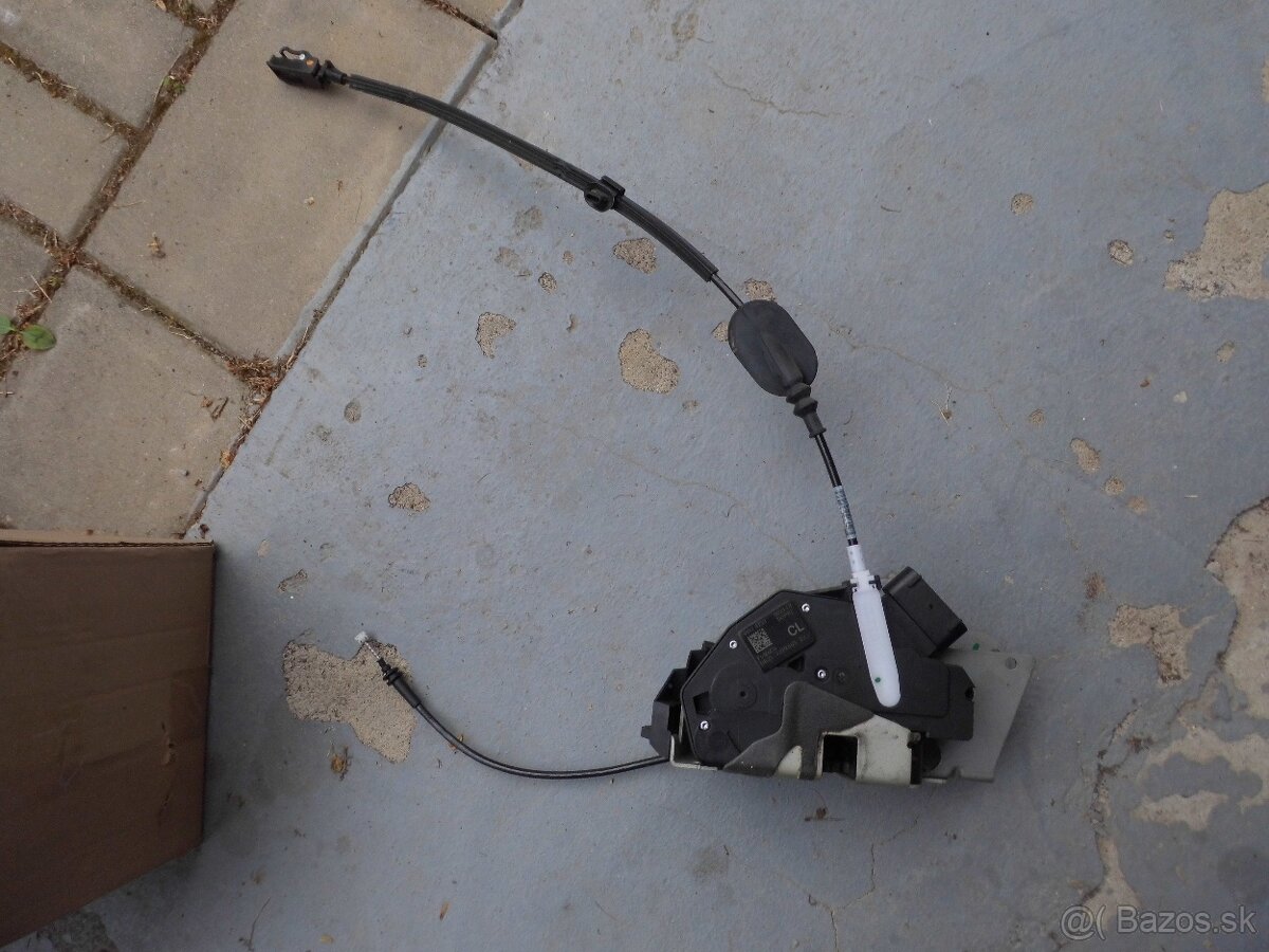 Predám na Ford Transit Custom pokazený zámok dverí - 4