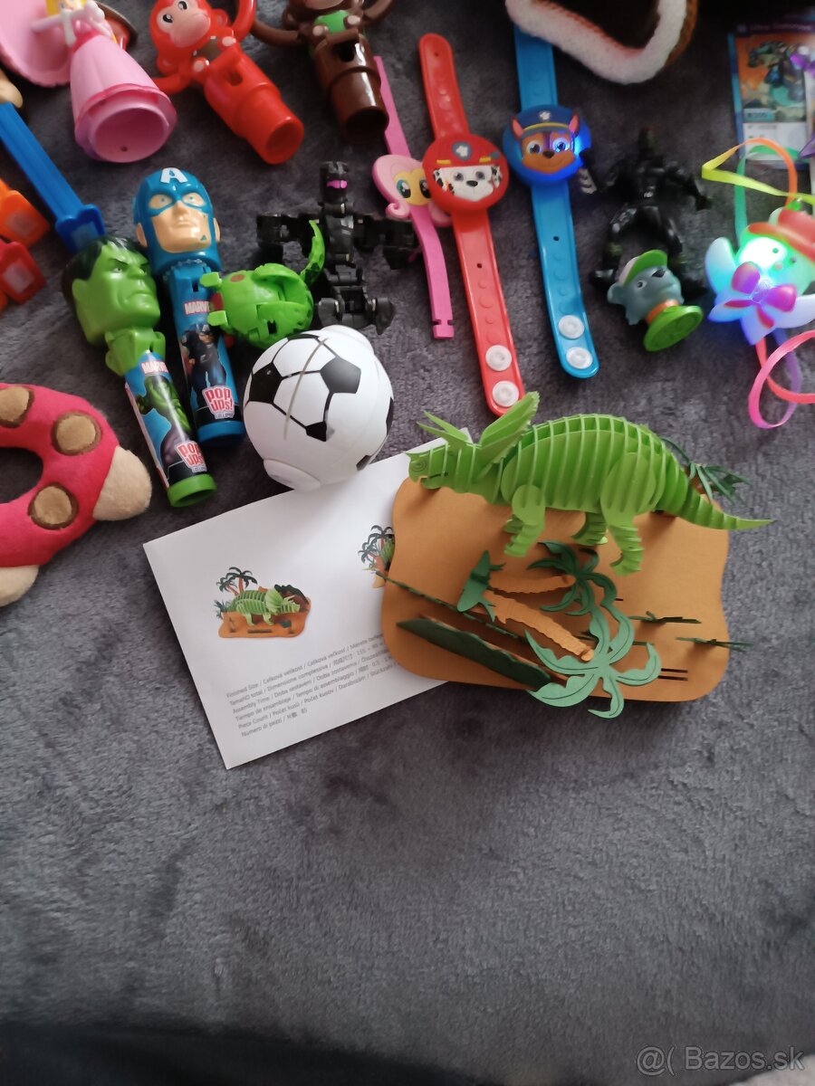 Mix hračiek a drobností - 4