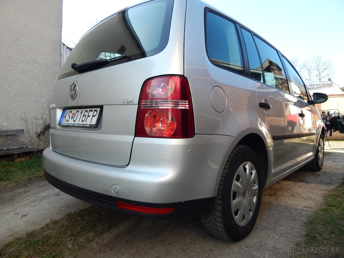 VW TOURAN 1,9 TDI, 77 kW, DSG 7 - 4