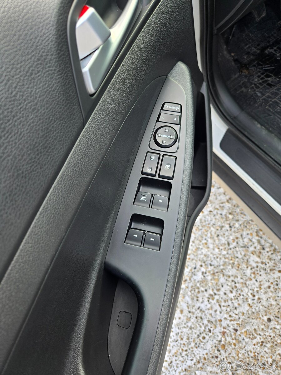 Predám hyundai tucson - 4