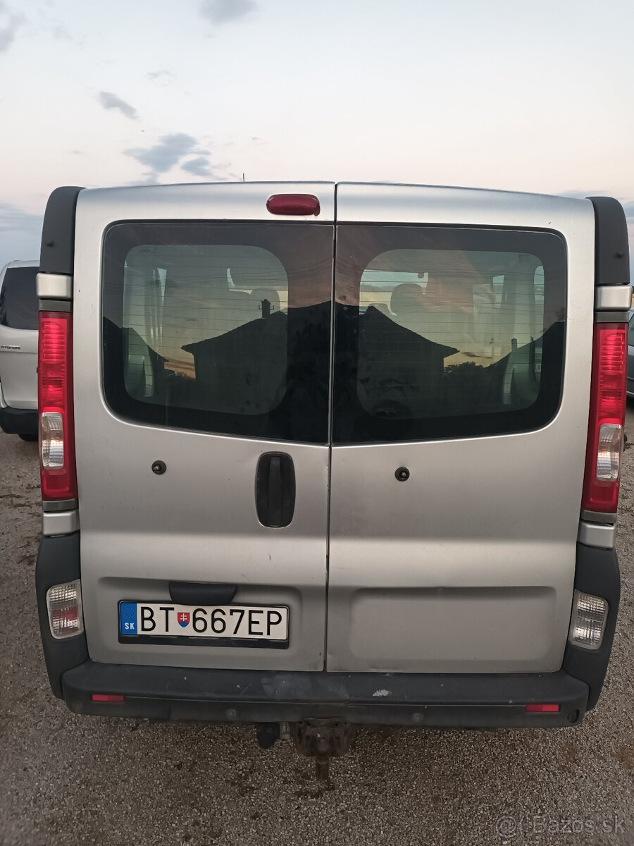 Opel Vivaro 9 miestne - 4