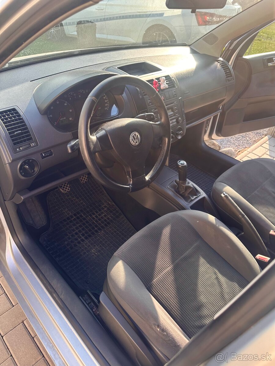 Volkswagen Polo - 4