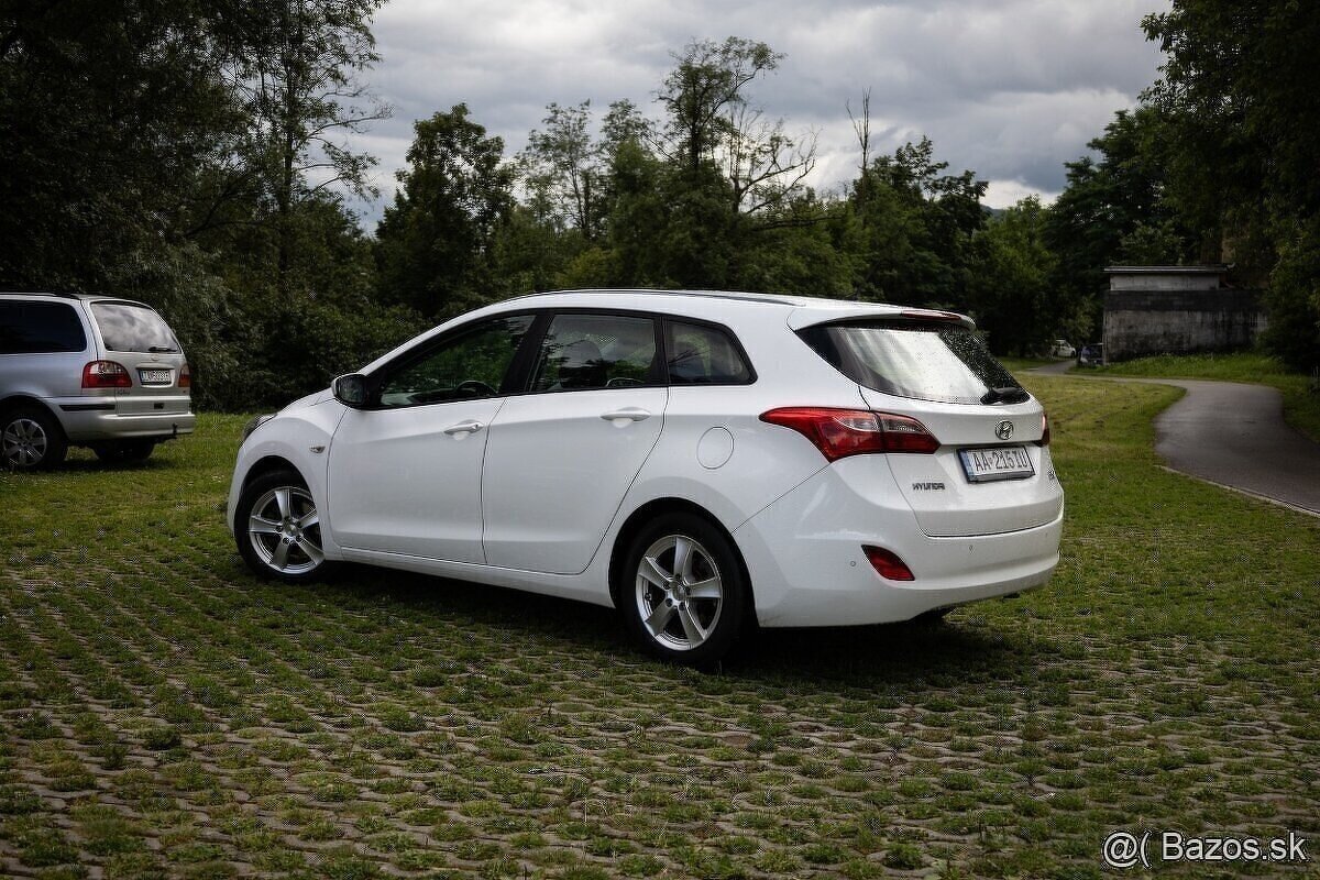 Hyundai i30 kombi - 4