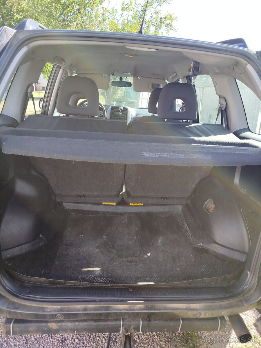 Toyota RAV4 - 4