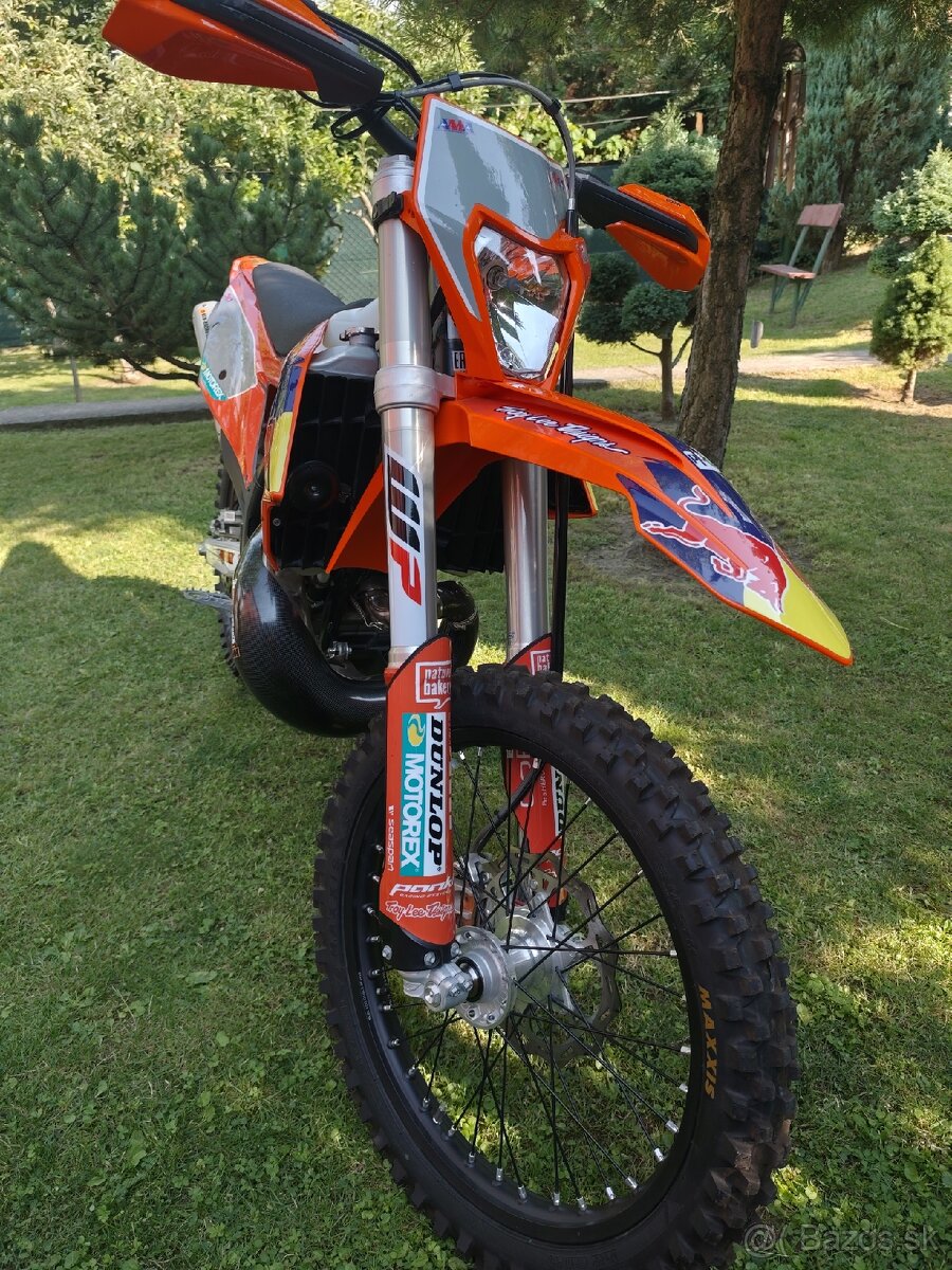 KTM 300