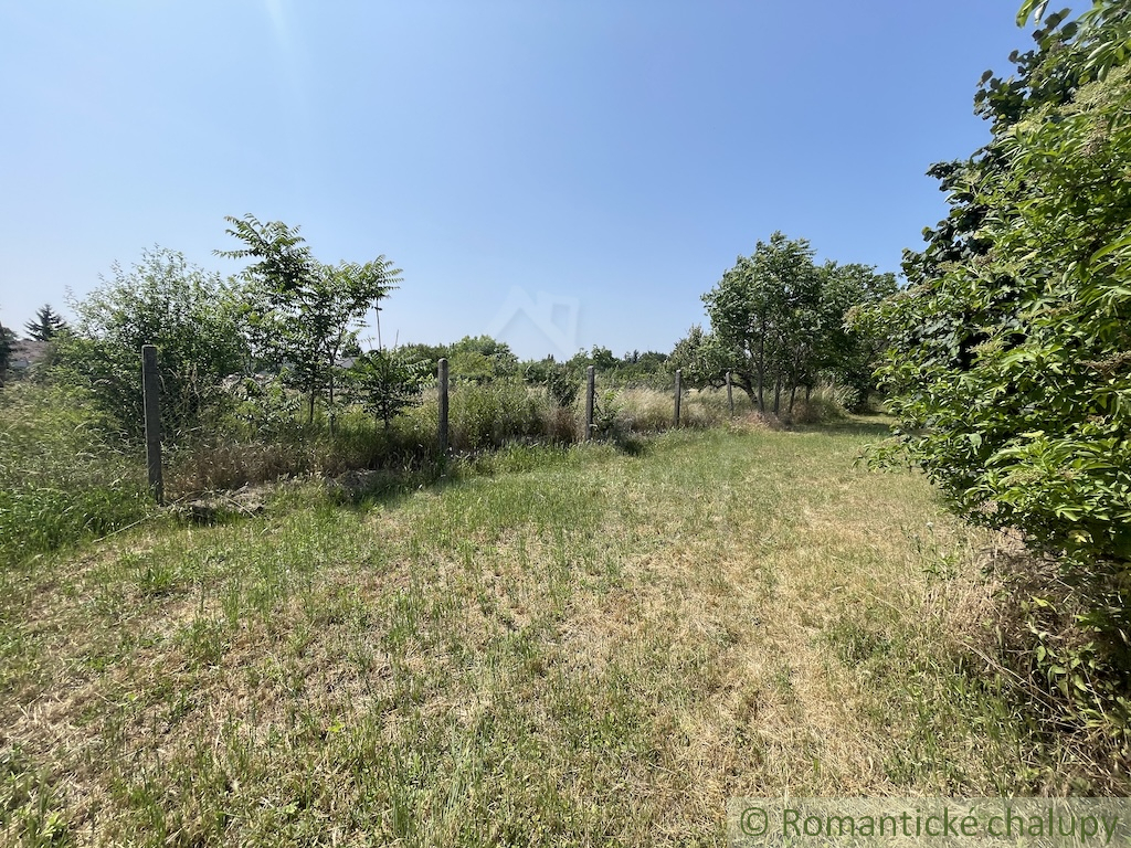 Skvelá investičná príležitosť - 30 árový stavebný pozemok - 4