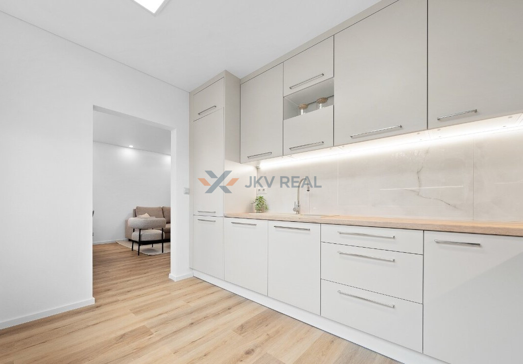 PREDAJ krásneho priestranného 3 izbového bytu v srdci Žiliny - 4