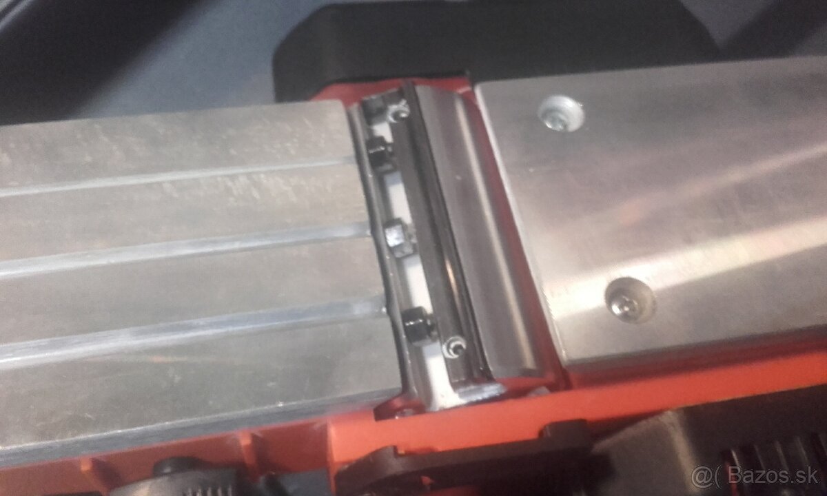 Elektricky hoblik Black&Decker - 4