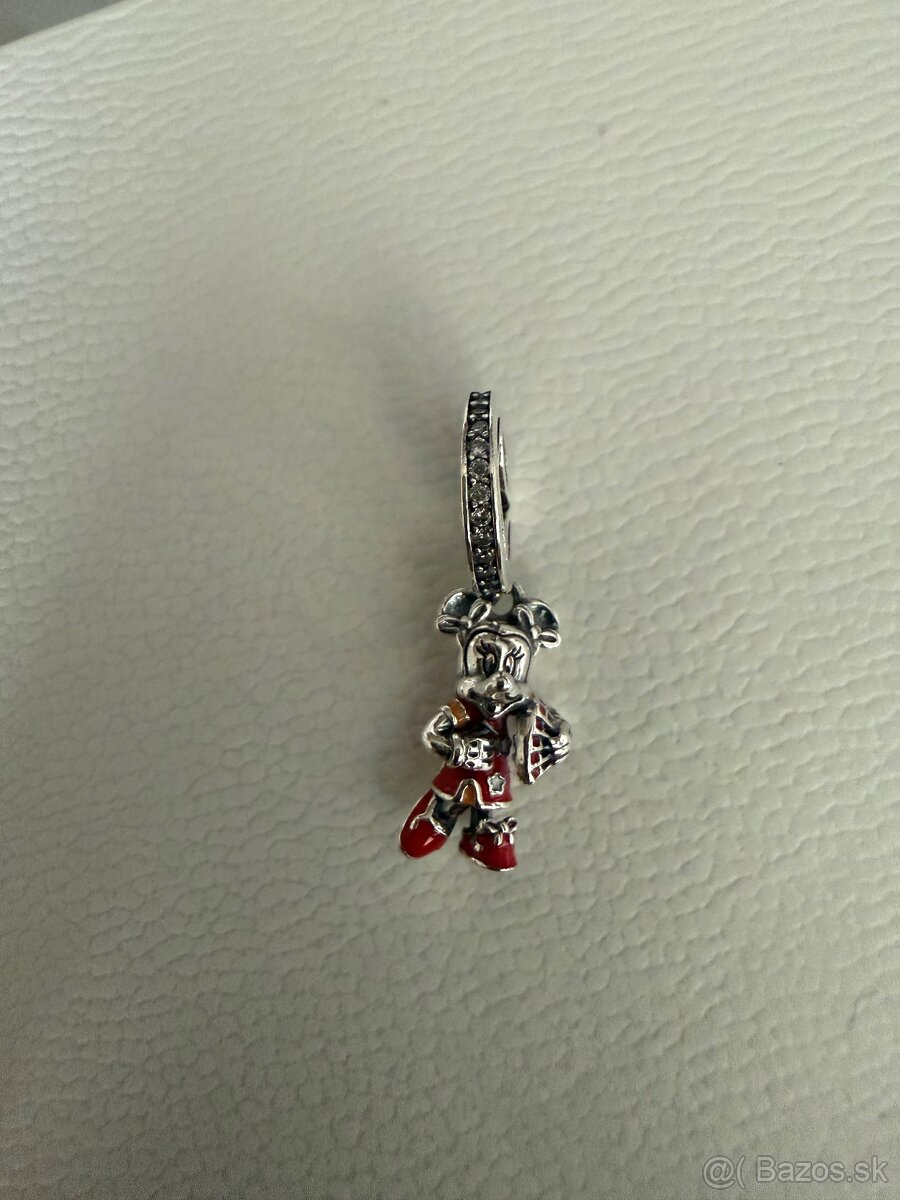 Privesok na naramok Pandora - 4