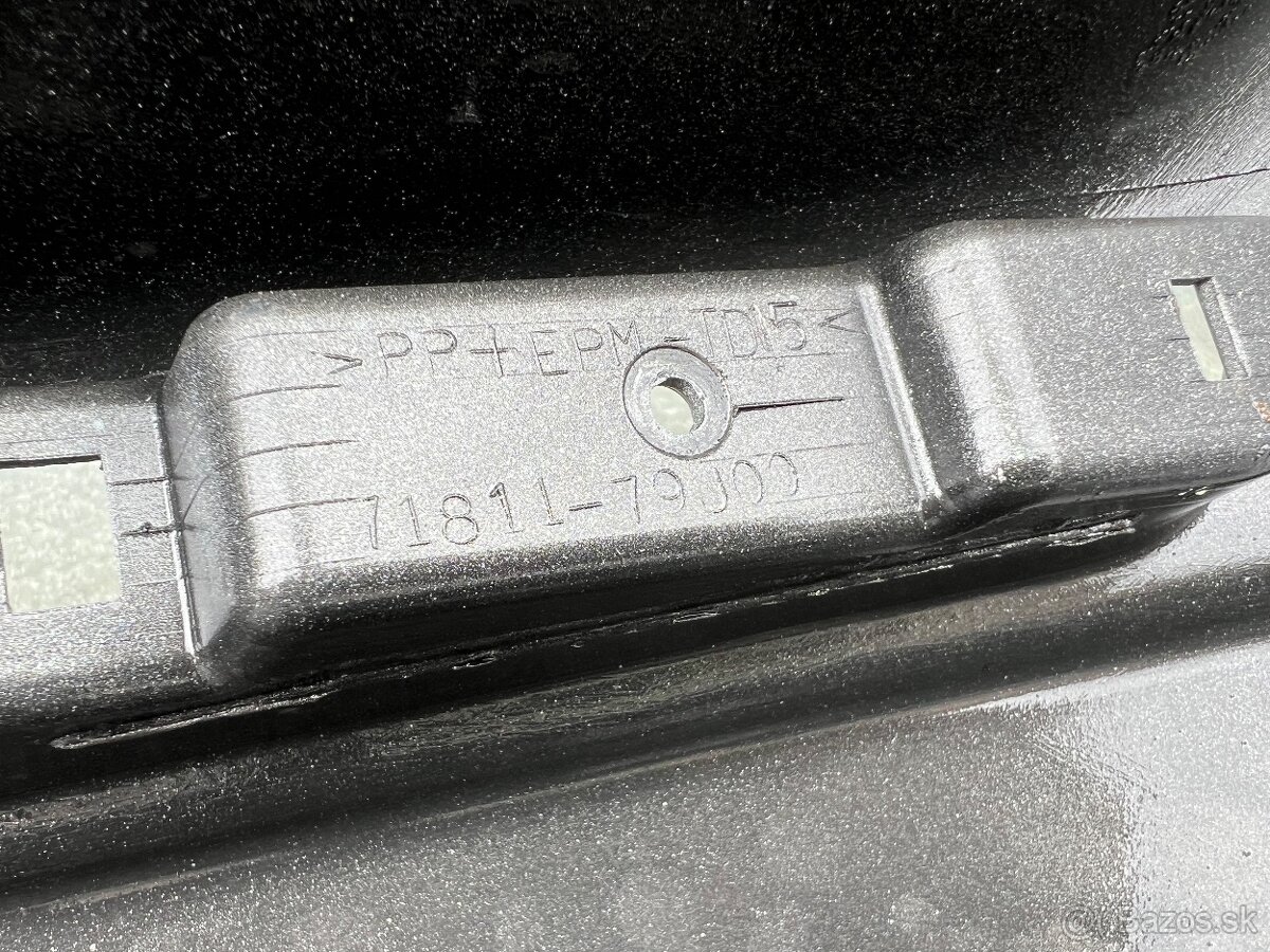 Suzuki SX-4 zadny naraznik - 4