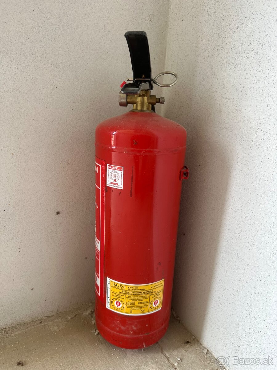 Garáž s pozemkom na predaj alebo prenájom - 4