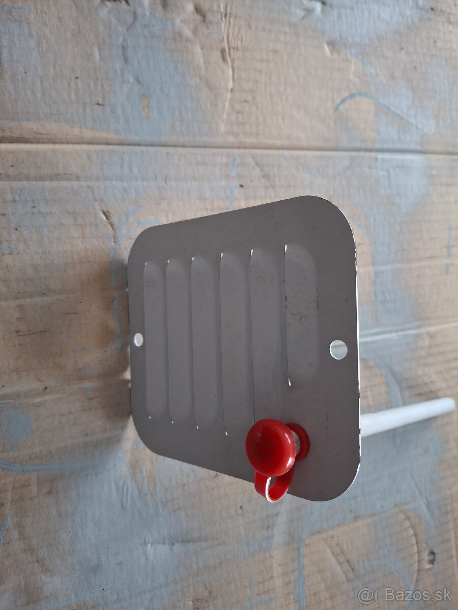 Zetor 2011 3011 4011 krytka, kryt - 4