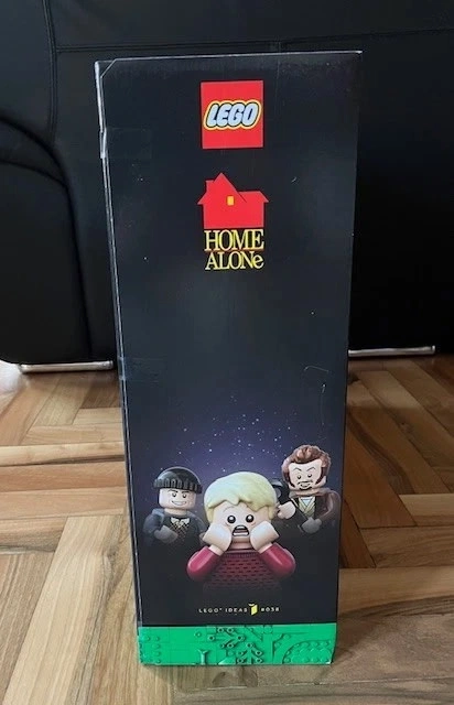 Lego 21330 Sám doma - 4