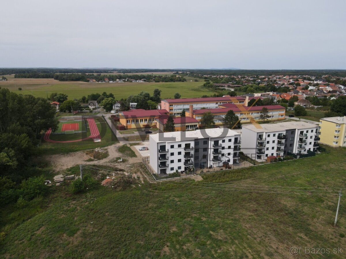 Kompletne zariadený 1 – izbový byt v obci Sekule - 4