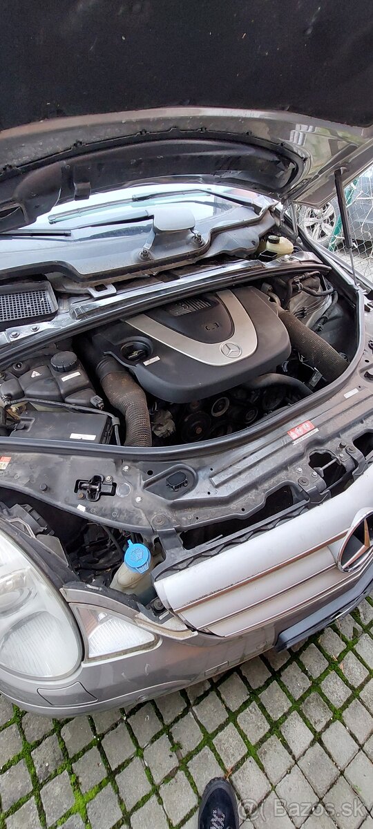 Mercedes Benz R 350 4Matic - 4