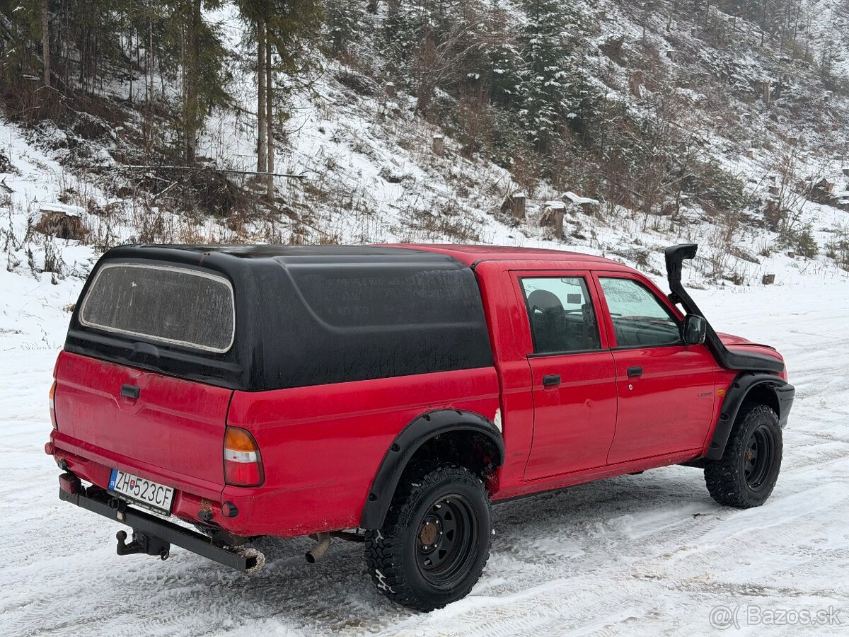 Mitsubushi L200 - 4