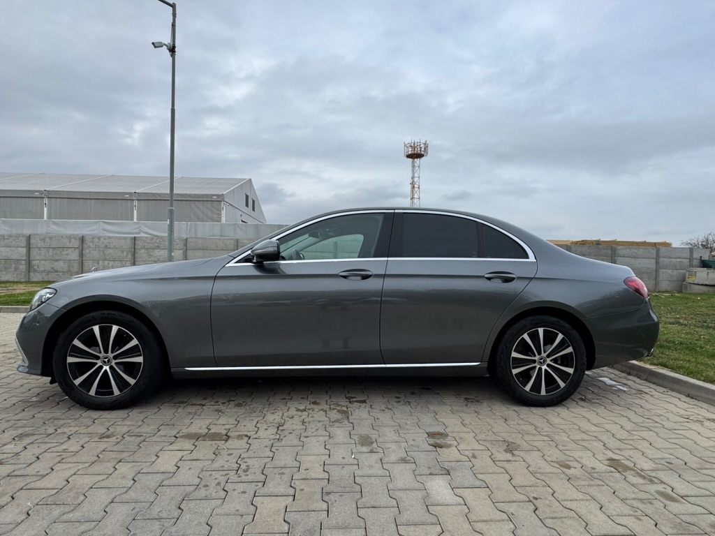 Mercedes-Benz E trieda 200 - 4