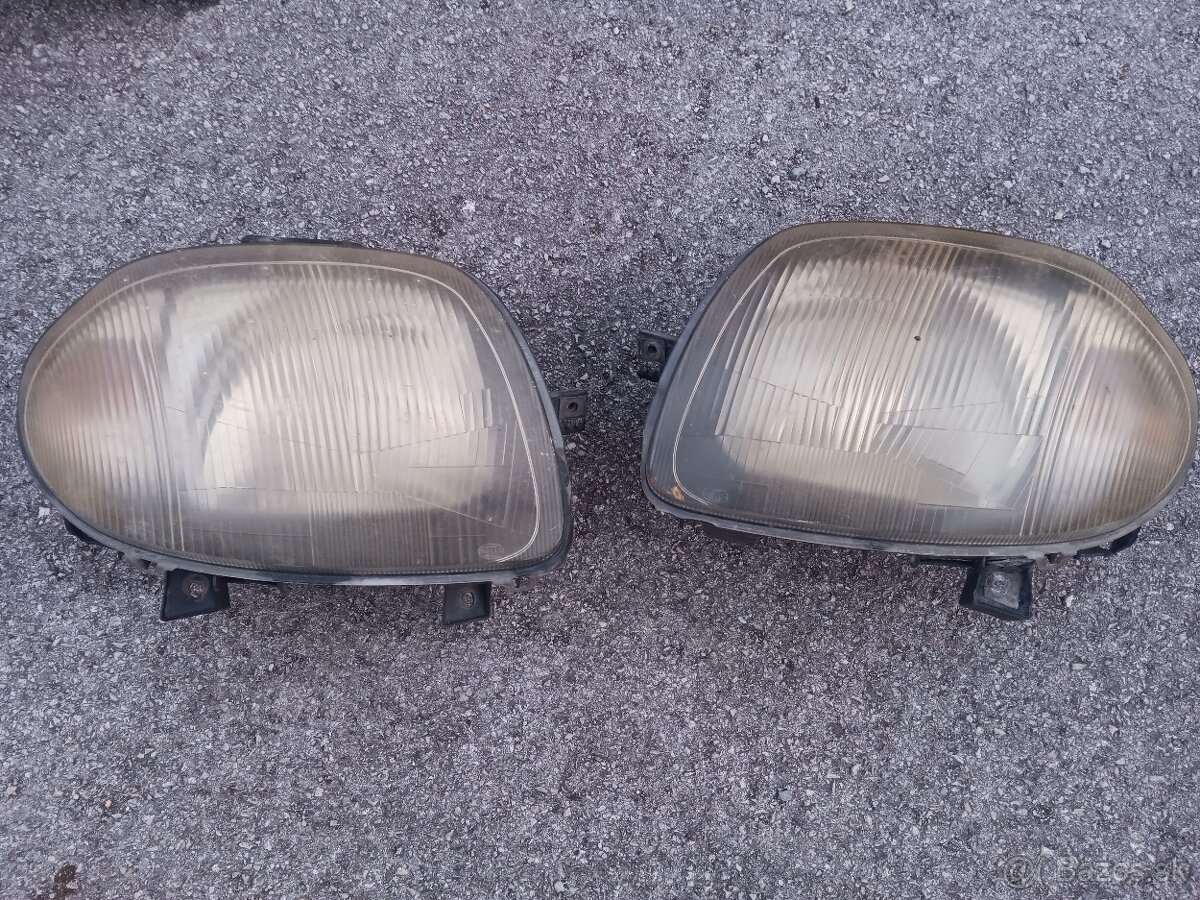 Predám náhradné diely na Renault Clio - 4