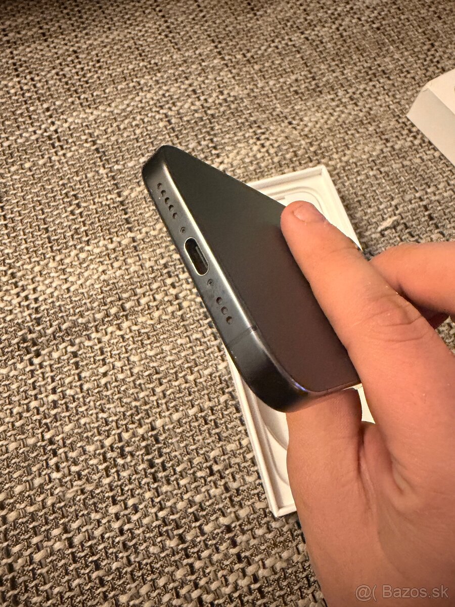 iPhone 15 pro 256gb - 4