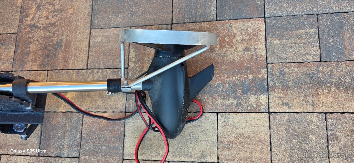 Rhino BLX 24 V - 110 LBS - 4