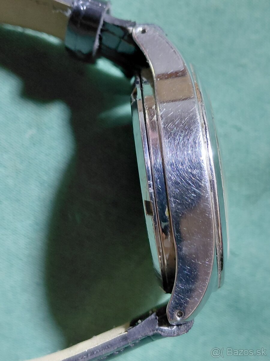 HODINKY. FOSSIL - 4