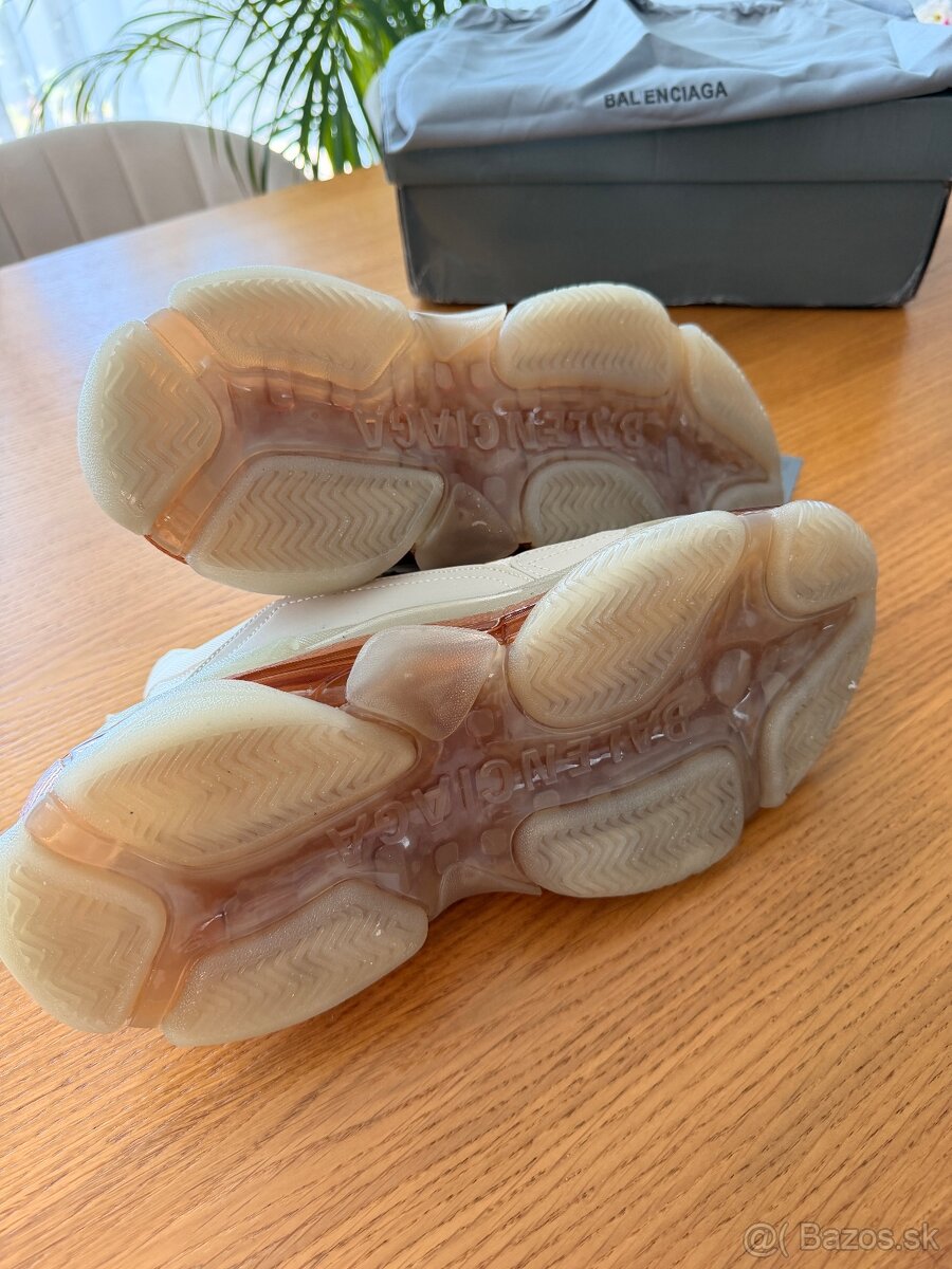 Balenciaga Triple s - 4